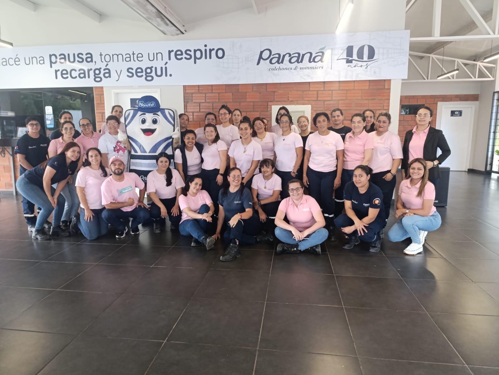 Encuentro de colaboradoras junto a Nonito por Octubre Rosa